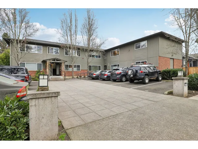 $339,999 | 2301 Southeast Caruthers Street, Portland, OR 97214