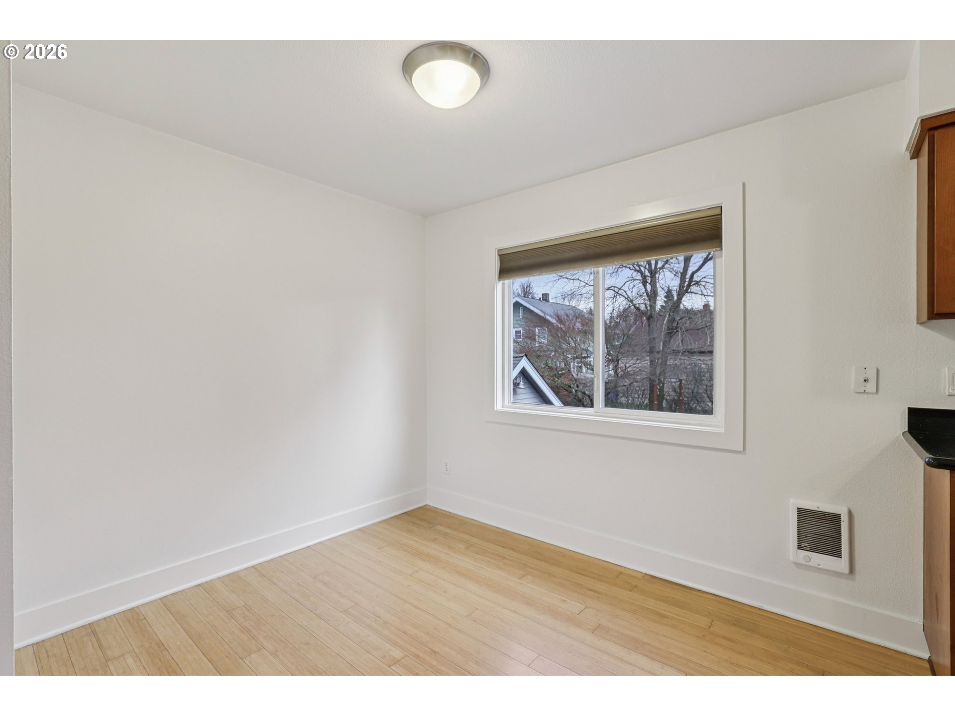 2301 Southeast Caruthers Street Portland, OR 97214 - Photo 13 of 35