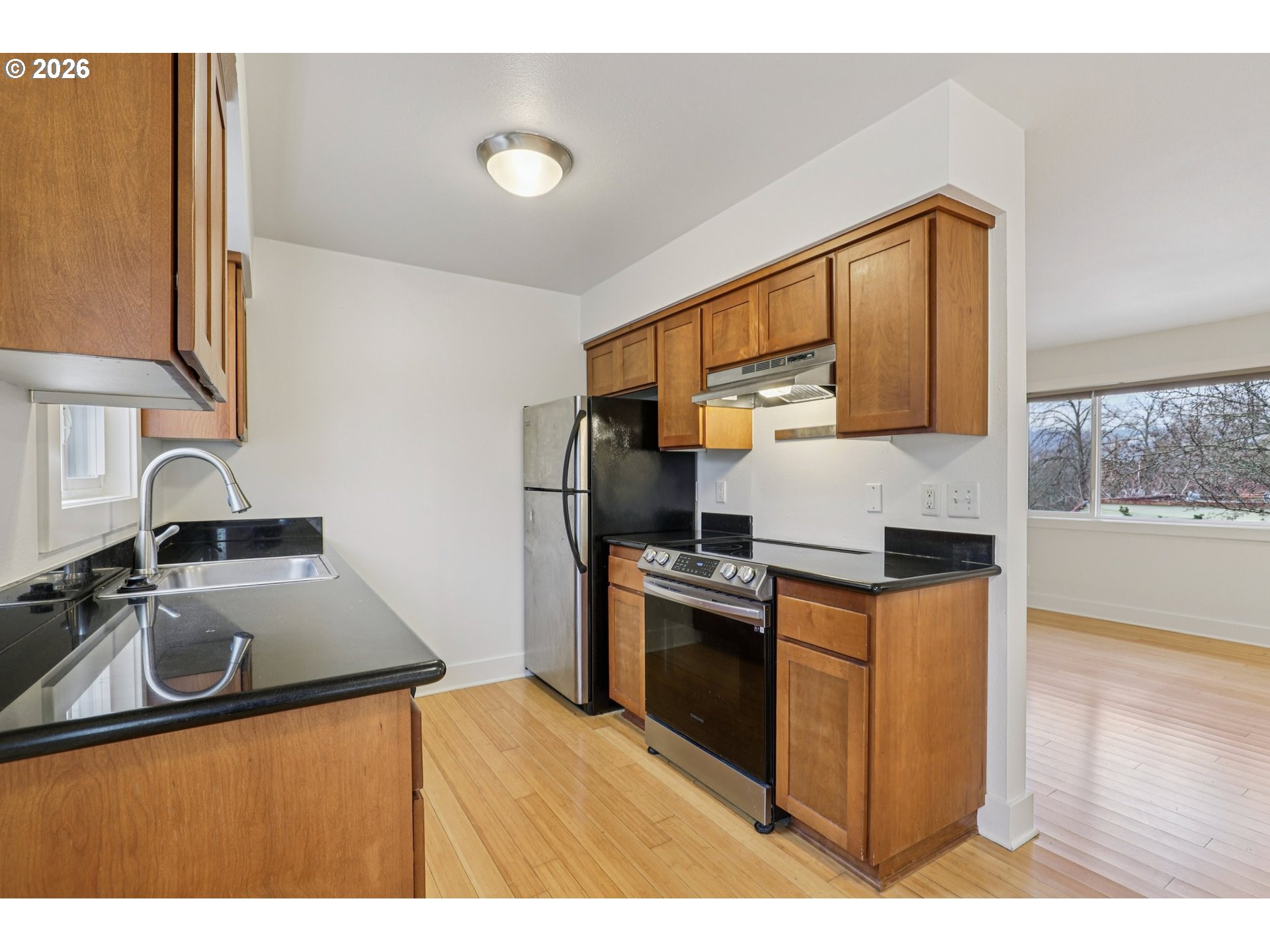 2301 Southeast Caruthers Street Portland, OR 97214 - Photo 19 of 35