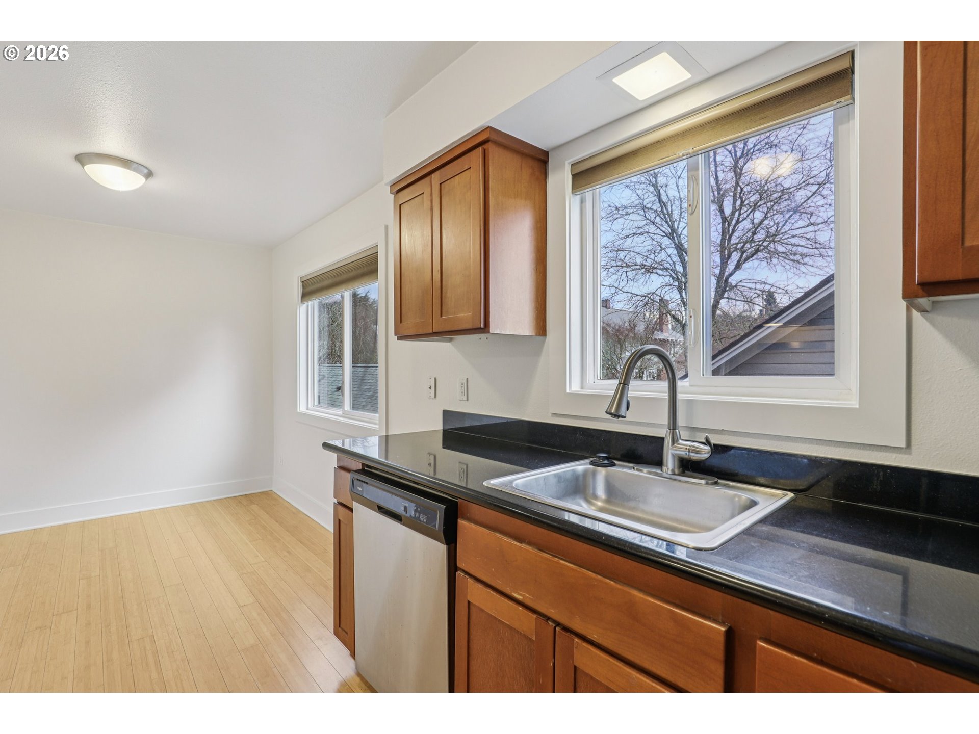 2301 Southeast Caruthers Street Portland, OR 97214 - Photo 21 of 35