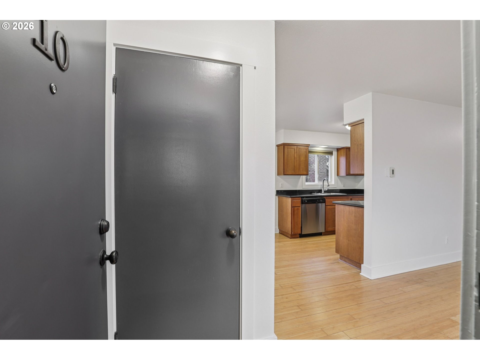 2301 Southeast Caruthers Street Portland, OR 97214 - Photo 4 of 35