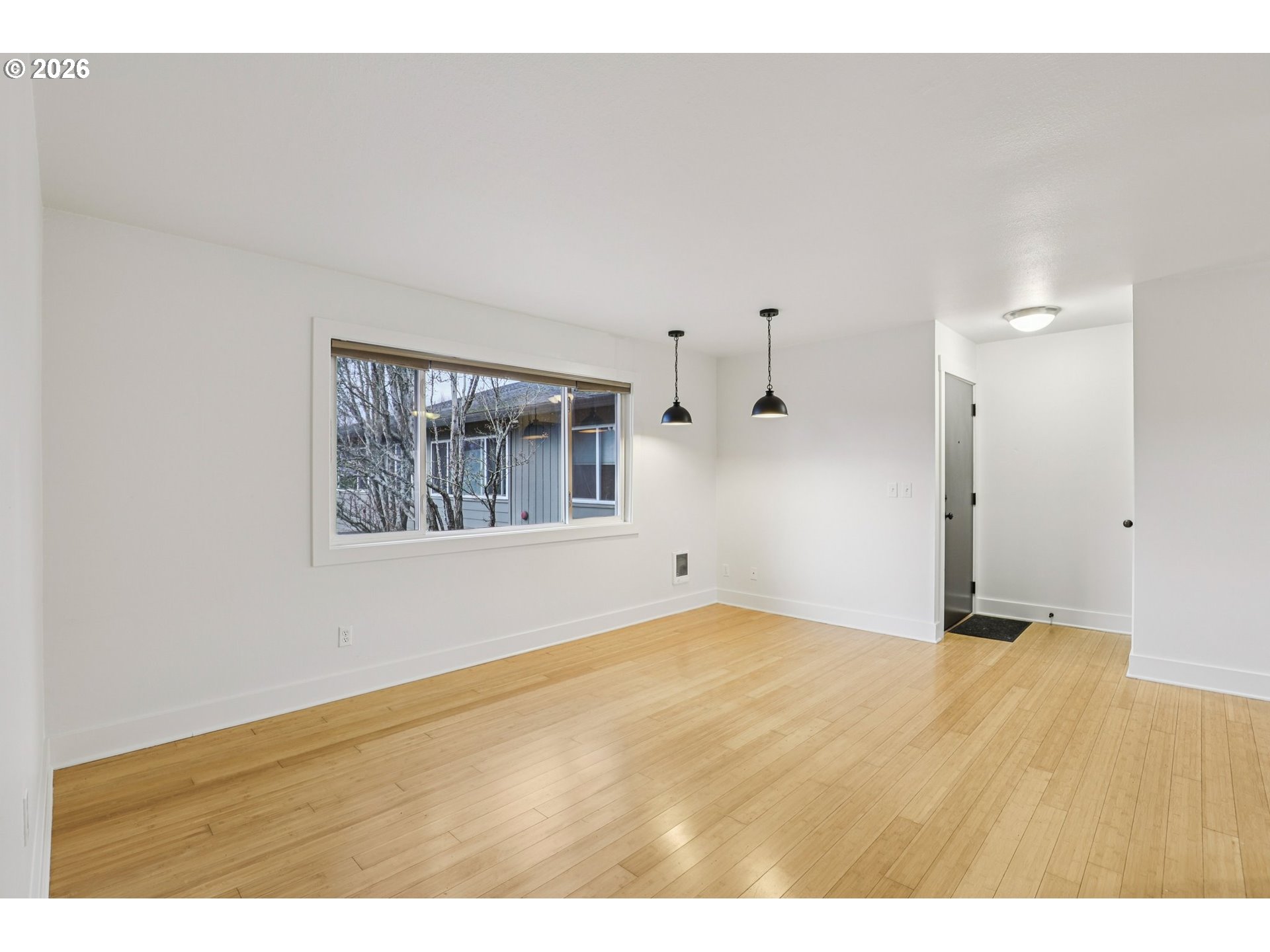 2301 Southeast Caruthers Street Portland, OR 97214 - Photo 7 of 35