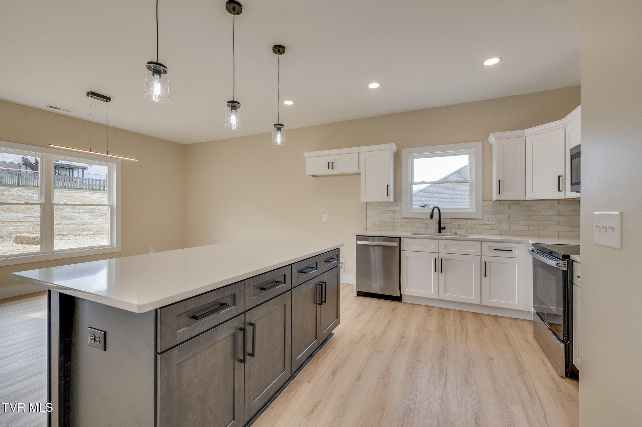 488 Middays Rest Jonesborough, TN 37659 - Photo 15 of 37 014