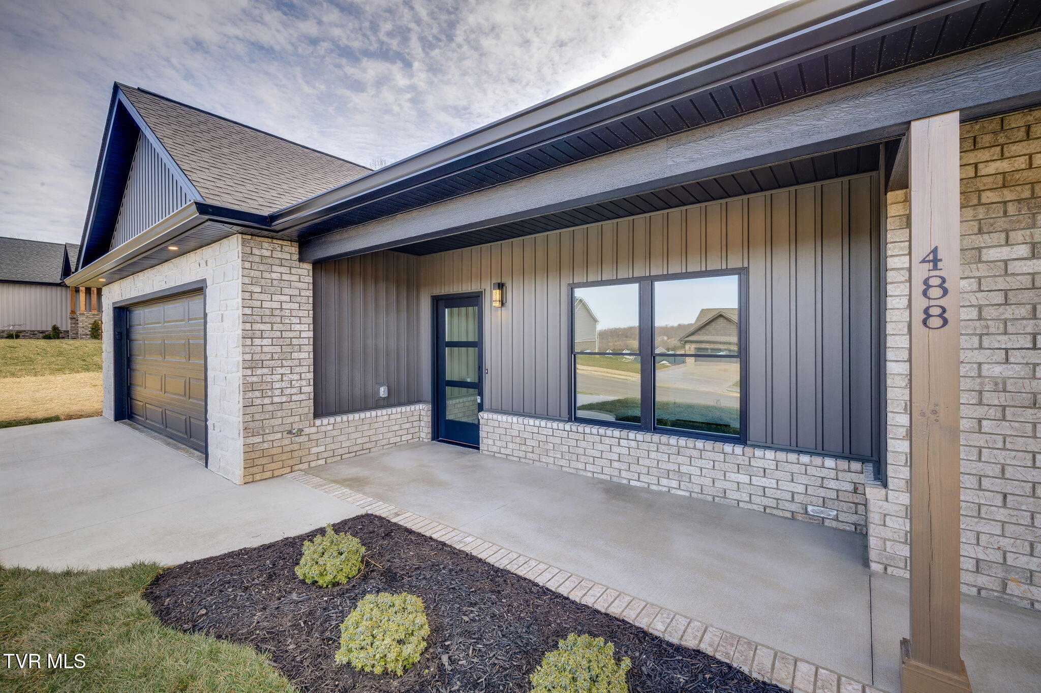 488 Middays Rest Jonesborough, TN 37659 - Photo 5 of 37 004