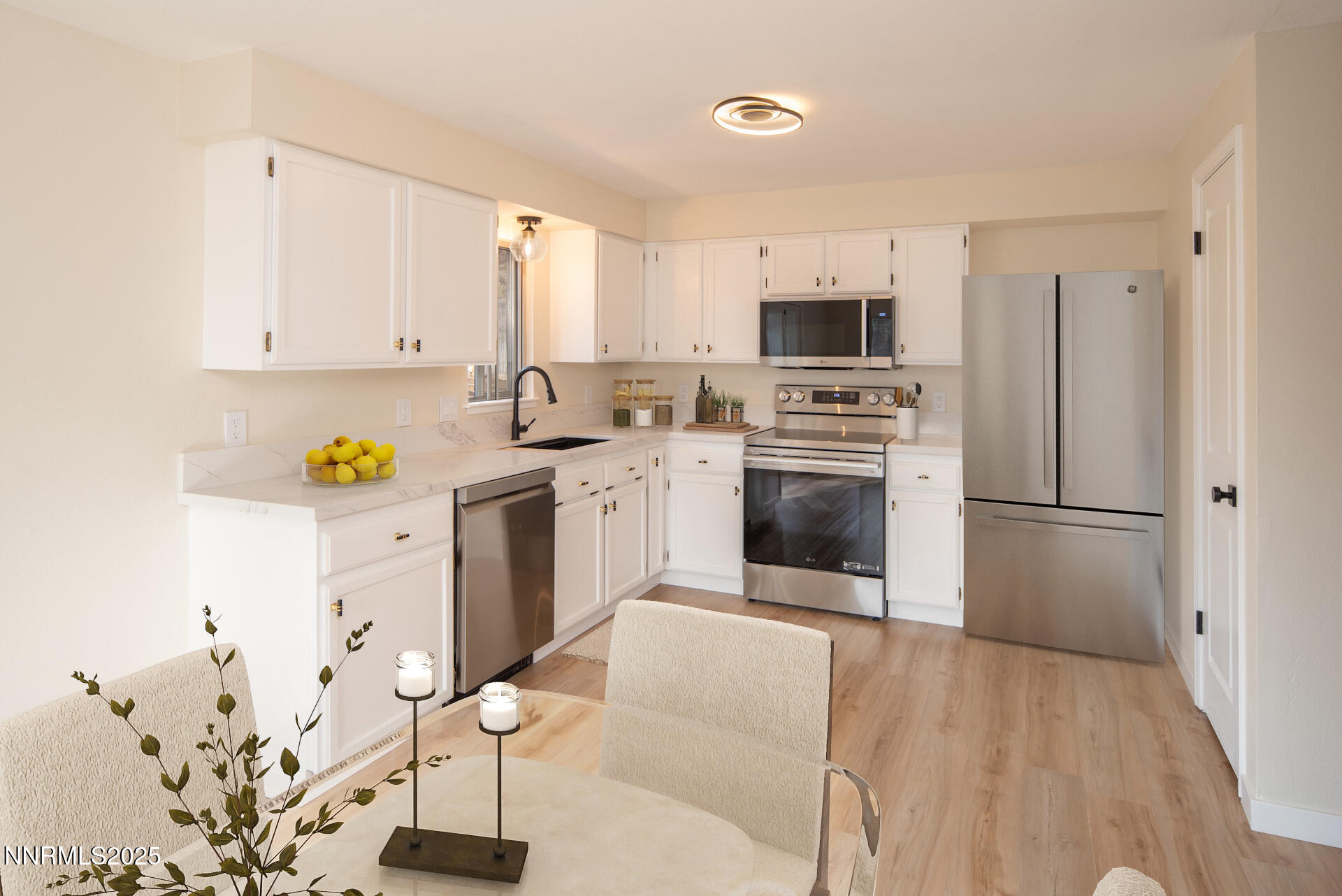 1605 Alamo Street Reno, NV 89503 - Photo 10 of 44 1764967872247_4381