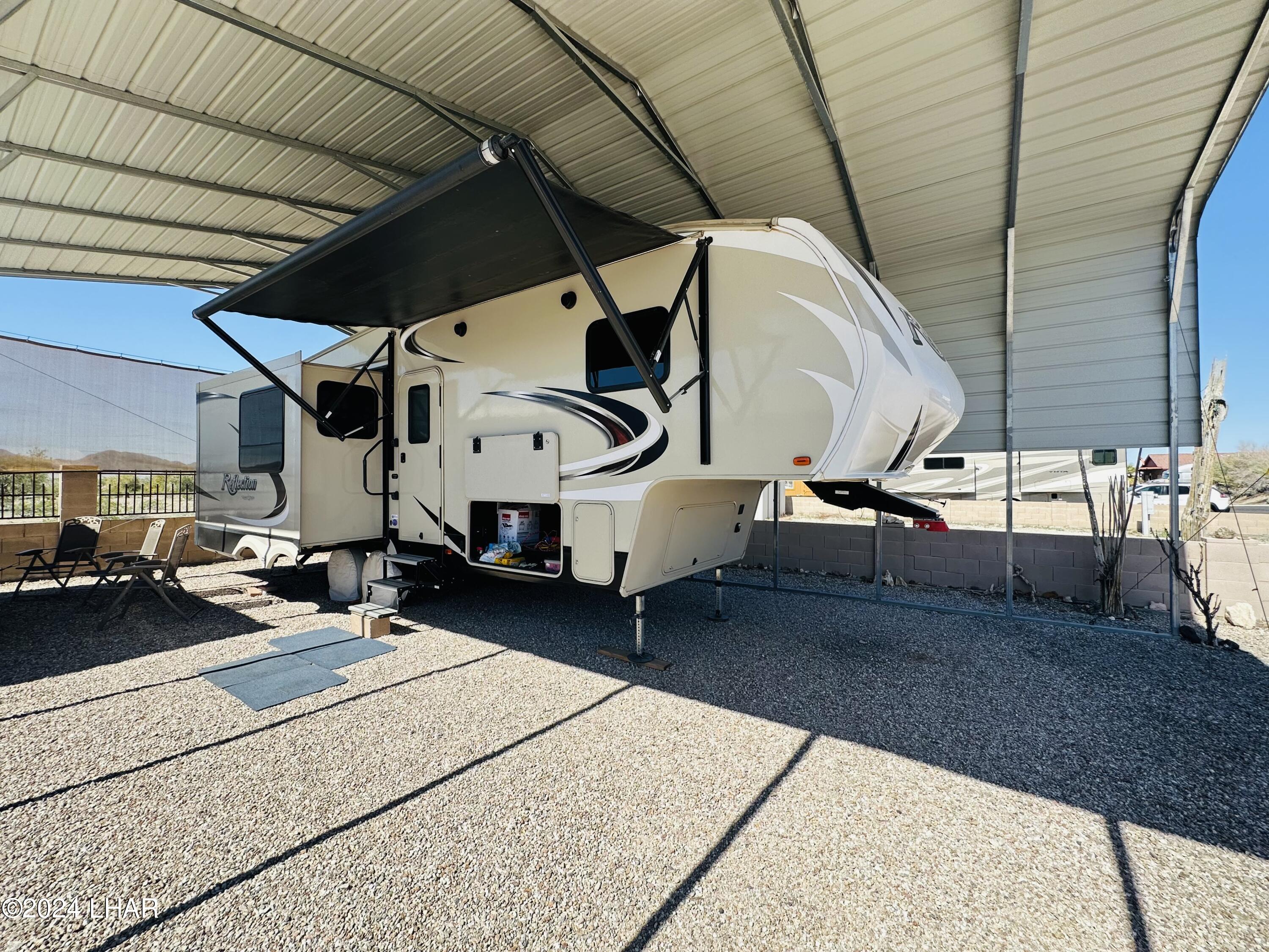 16 North Saguaro Road Quartzsite, AZ 85346 - Photo 5 of 15 5th wheel negotiated outside of escrow