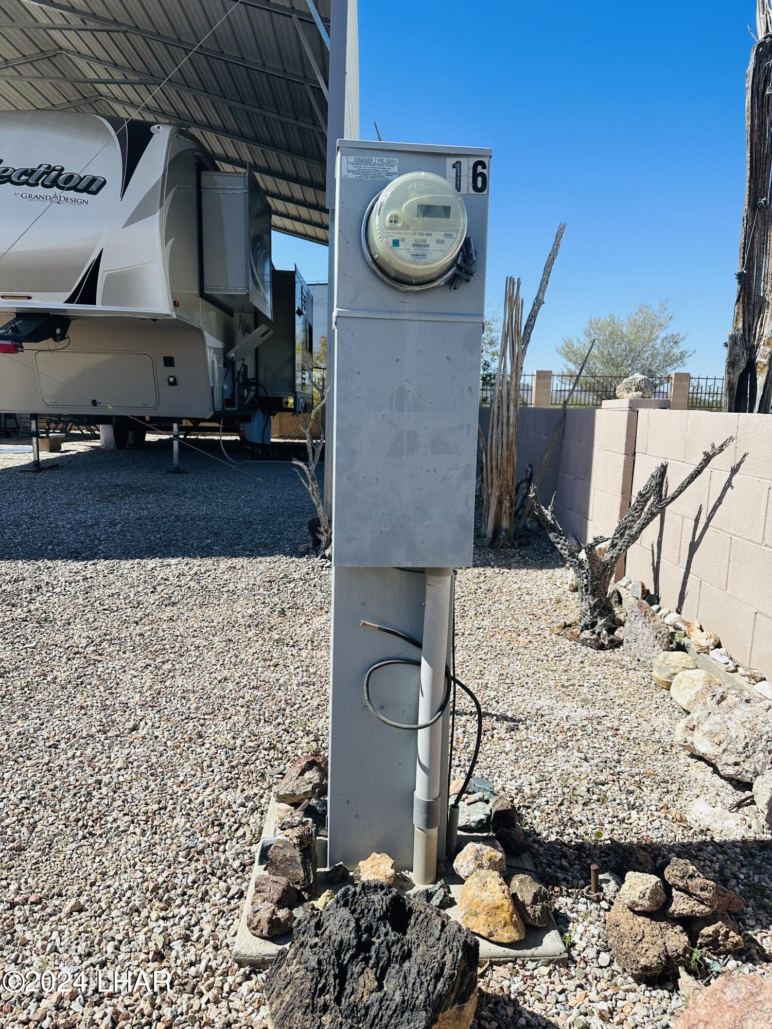 16 North Saguaro Road Quartzsite, AZ 85346 - Photo 10 of 15 RV Hookup
