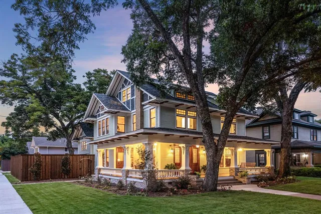 front view of house with a yard