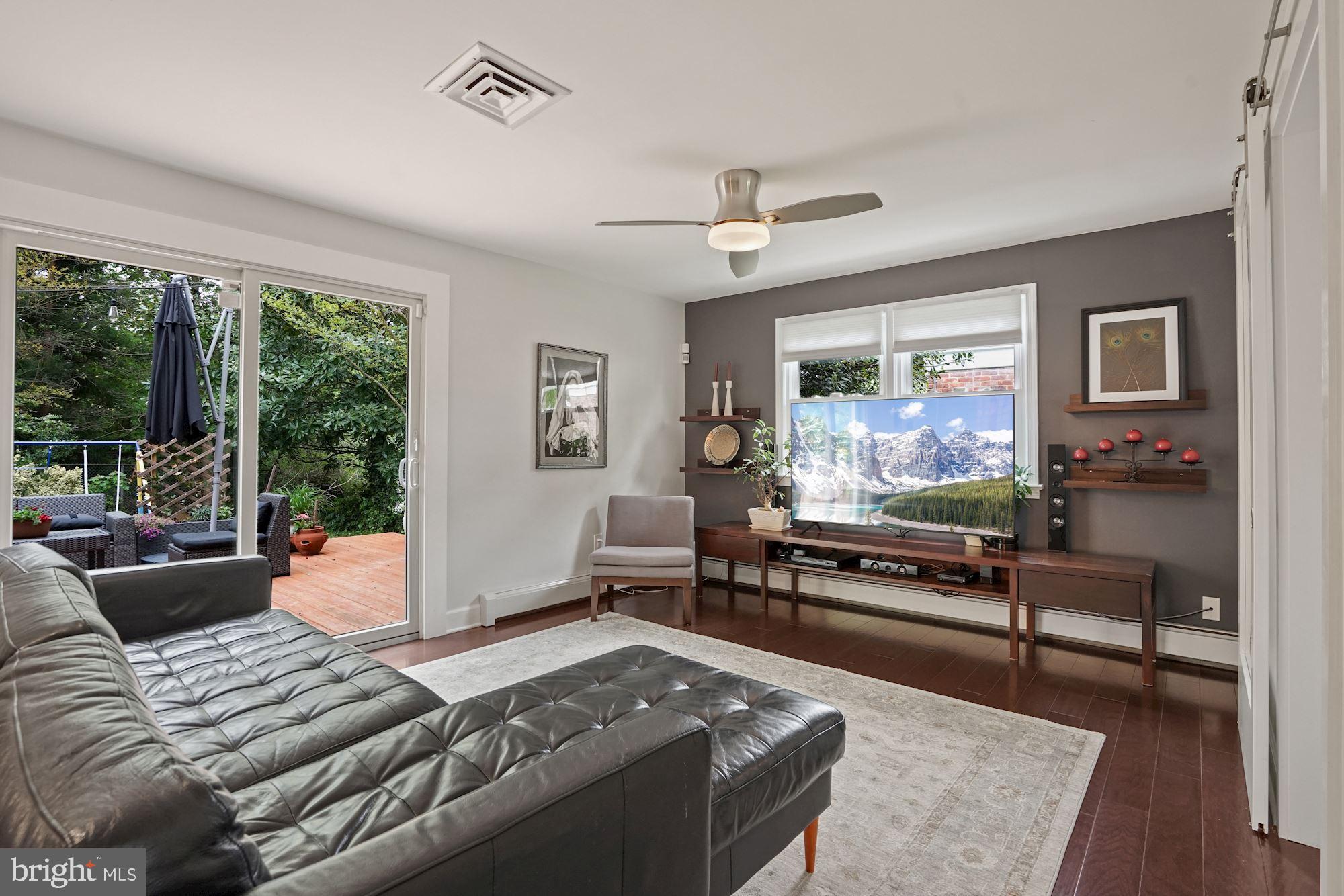 9813 Belhaven Road Bethesda, MD 20817 - Photo 4 of 31 Gallery Image 4
