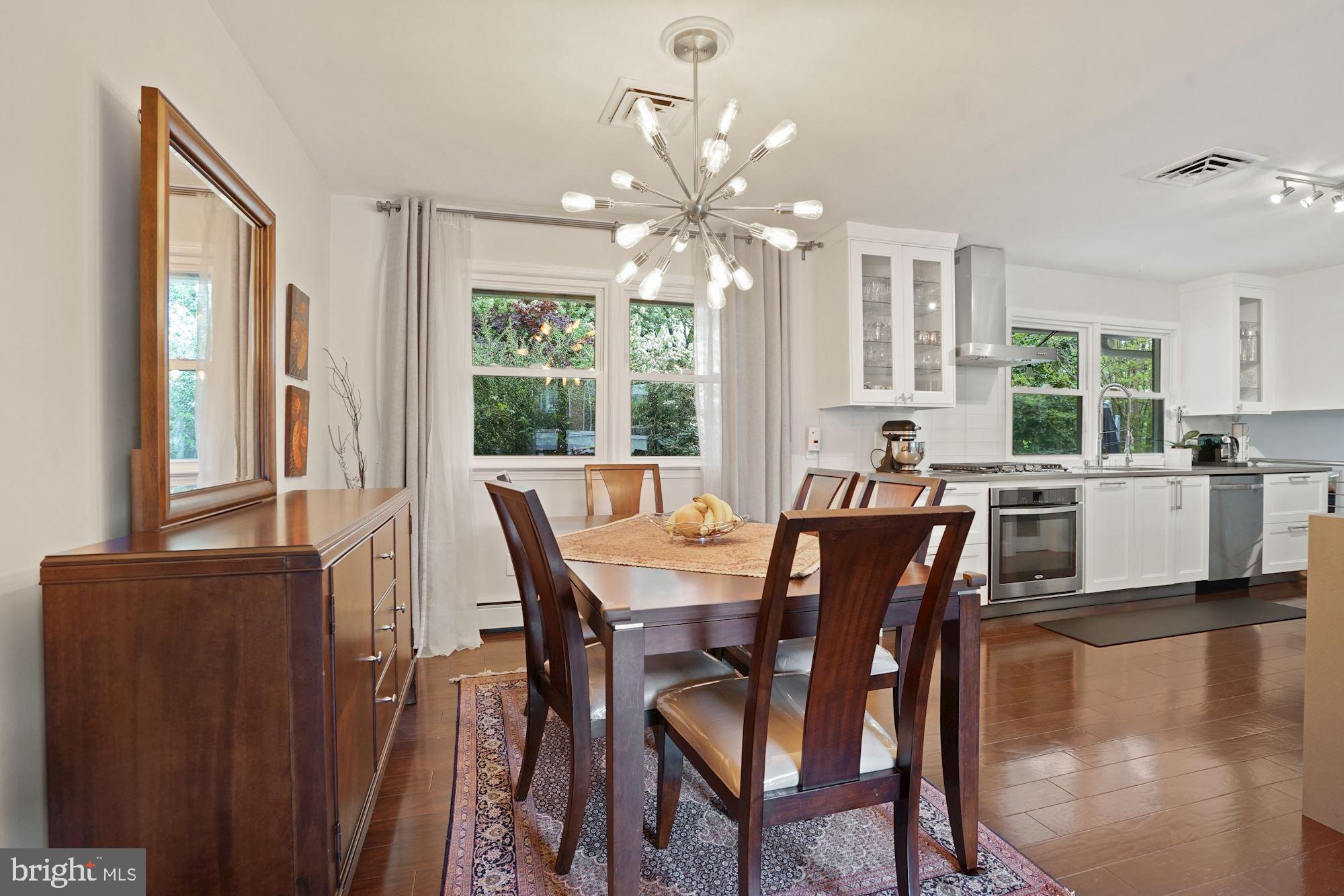 9813 Belhaven Road Bethesda, MD 20817 - Photo 10 of 31 Gallery Image 10