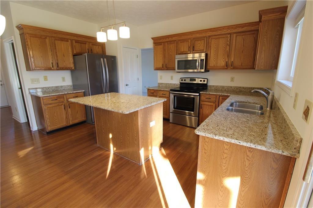 3821 Brigade Circle Carmel, IN 46032 - Photo 7 of 31