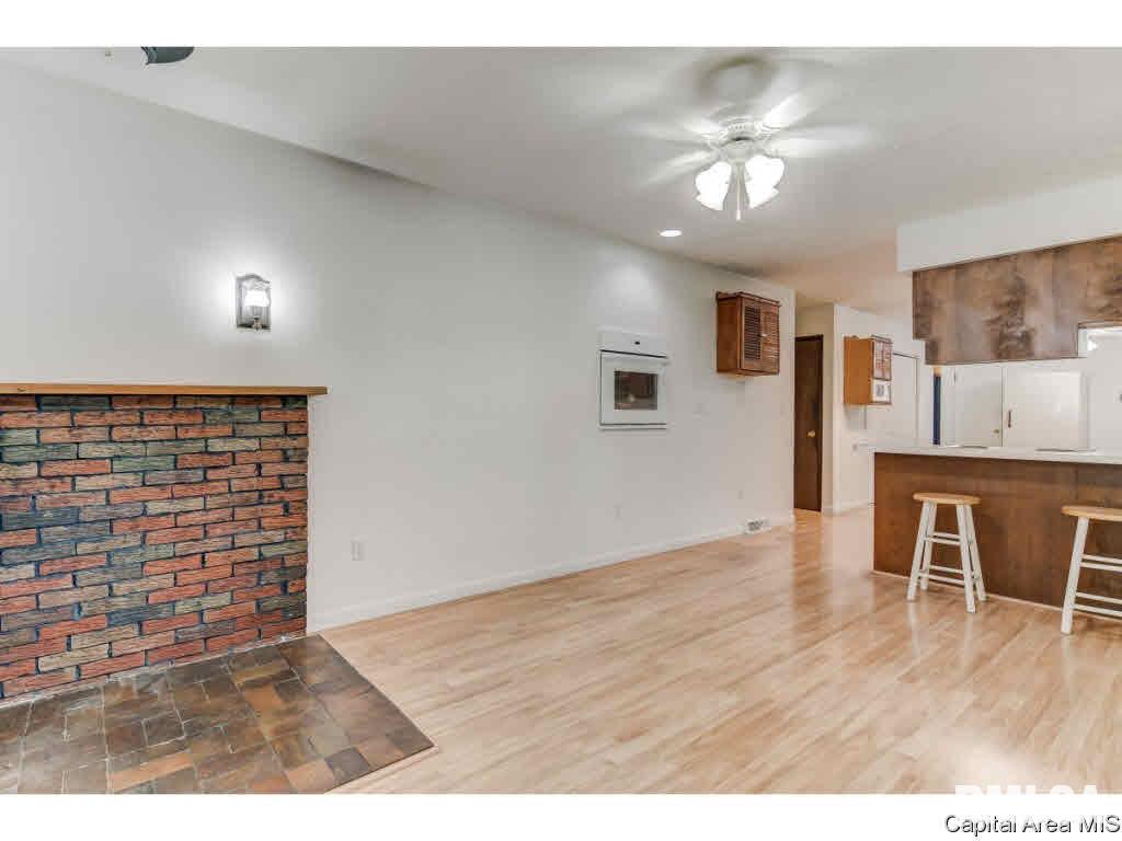 3742 Brickler Road Springfield, IL 62707 - Photo 11 of 36
