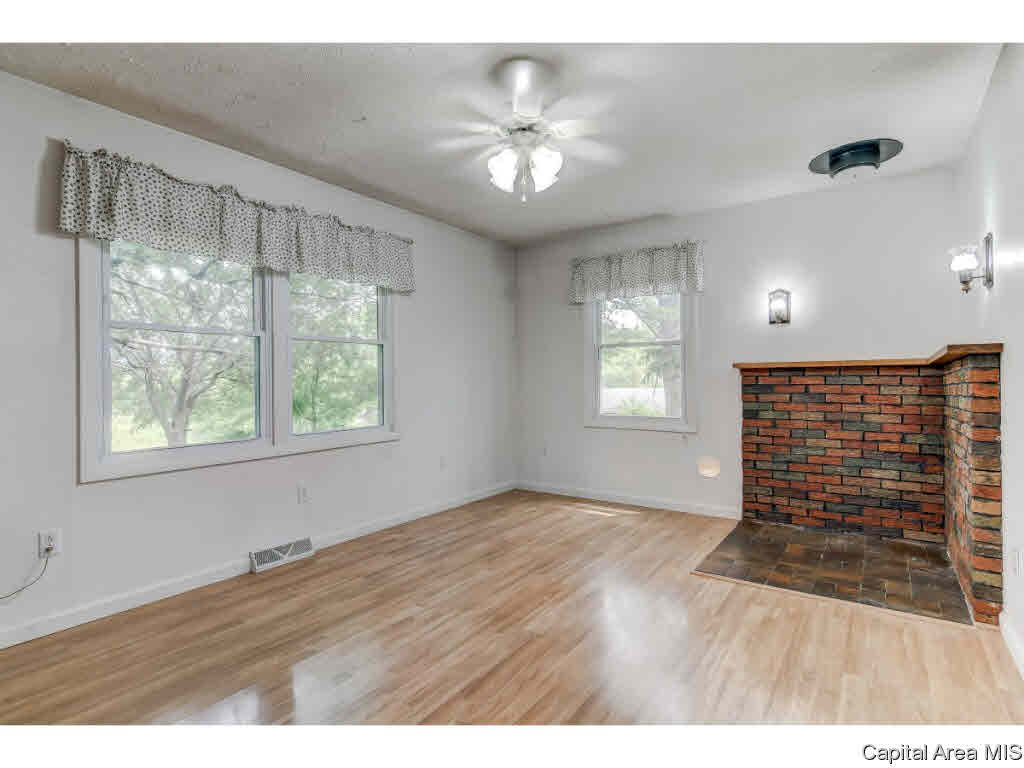 3742 Brickler Road Springfield, IL 62707 - Photo 13 of 36