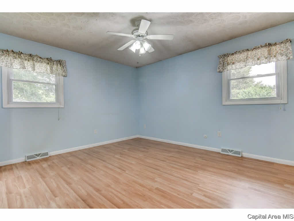 3742 Brickler Road Springfield, IL 62707 - Photo 16 of 36