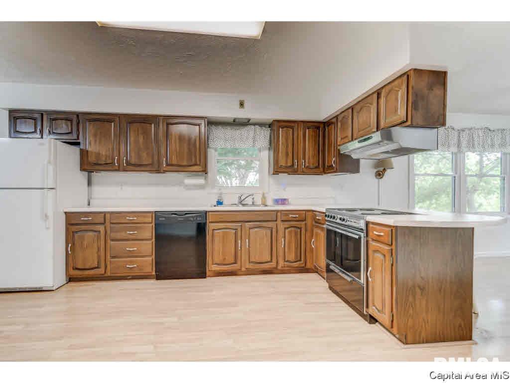 3742 Brickler Road Springfield, IL 62707 - Photo 7 of 36