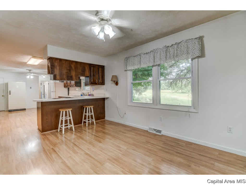 3742 Brickler Road Springfield, IL 62707 - Photo 9 of 36