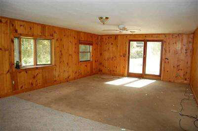 9487 West Stanley Road Flushing, MI 48433 - Photo 4 of 11 20138721-3.JPG