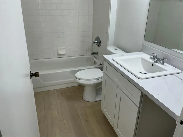 $1,750 | 7350 Westpointe Boulevard, Unit 213, Orlando, FL 32835