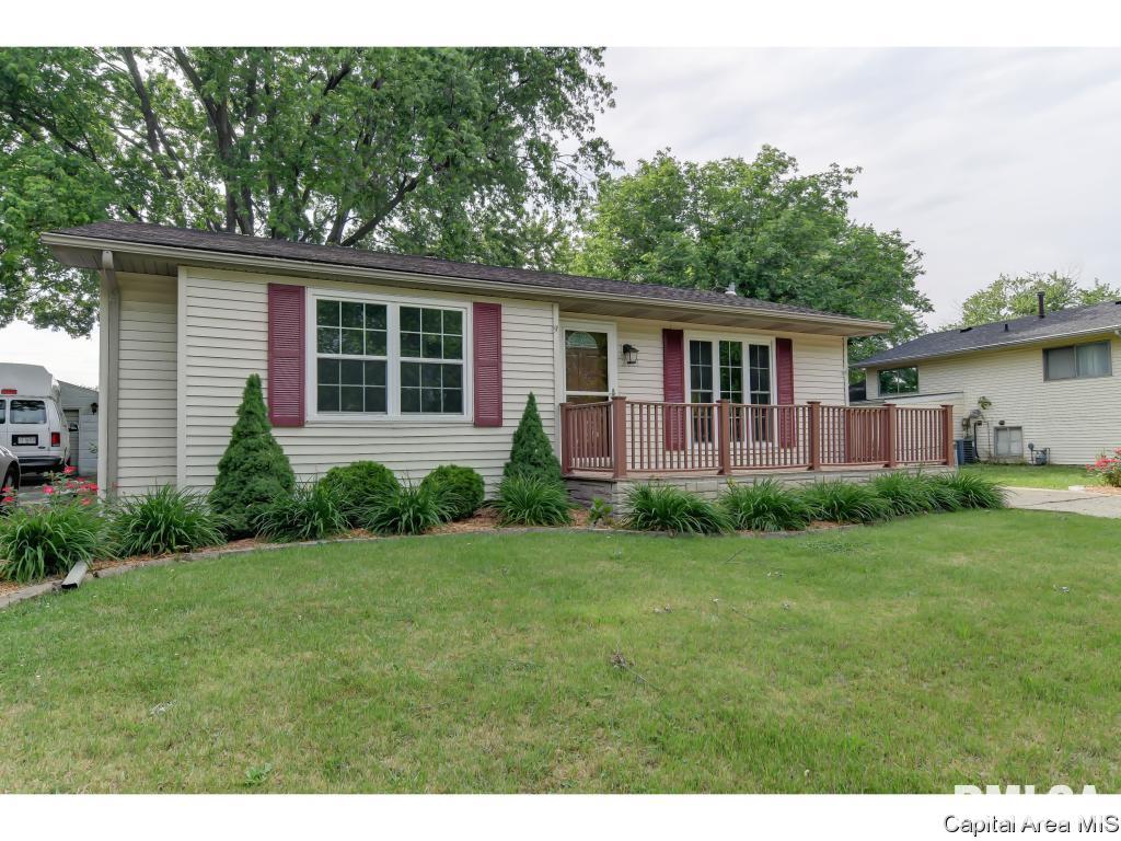 2021 Stanhope Road Springfield, IL 62702 - Photo 1 of 24