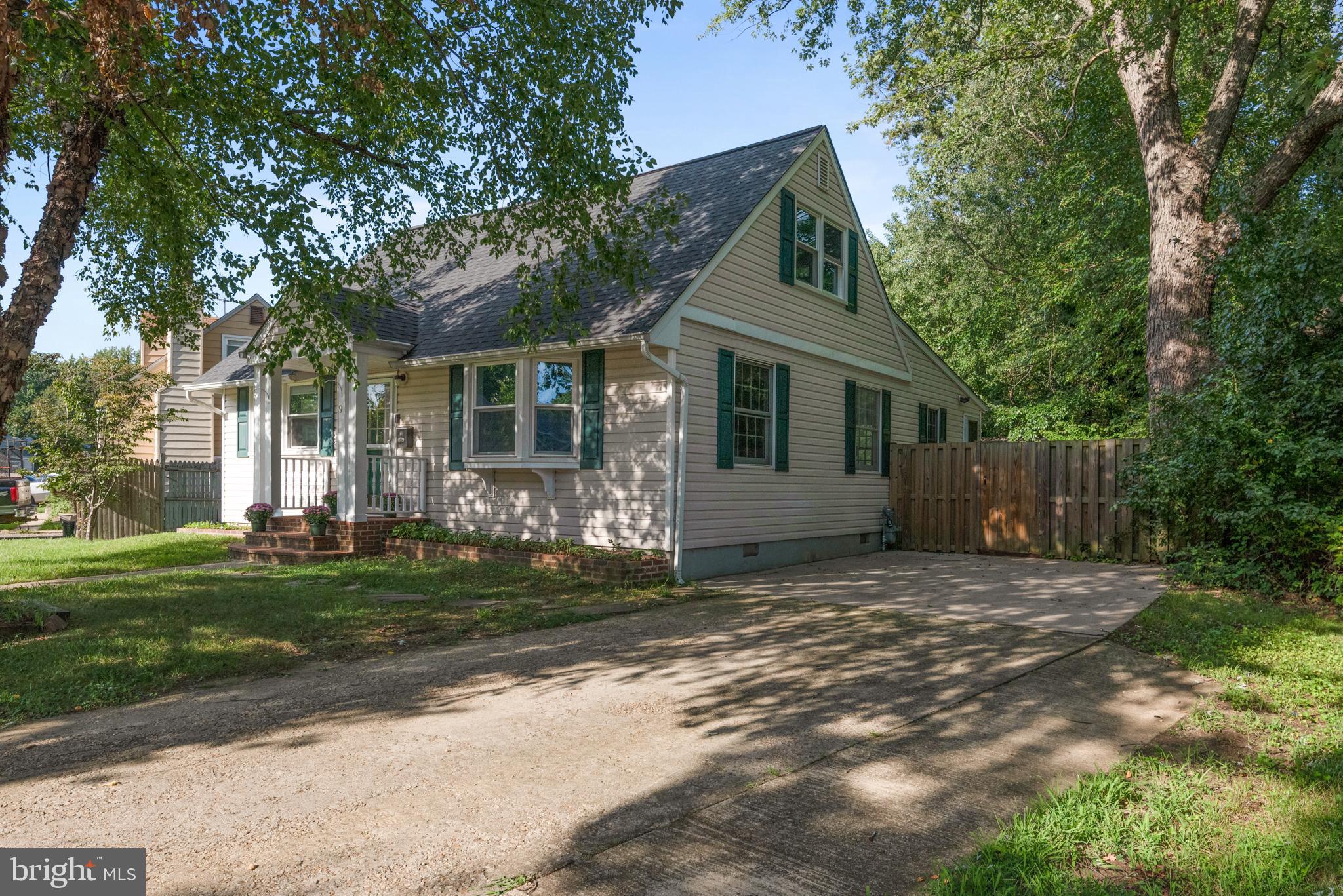 9 Dogwood Road Annapolis, MD 21403 - Photo 3 of 42