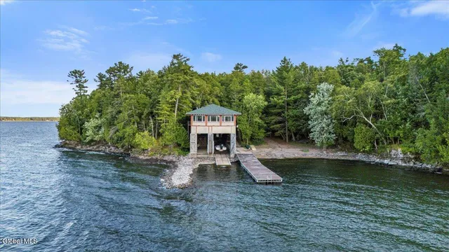 $4,800,000 | 127 Barber Lane, Westport, NY 12993