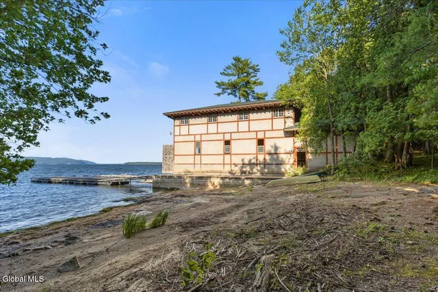 $4,800,000 | 127 Barber Lane, Westport, NY 12993