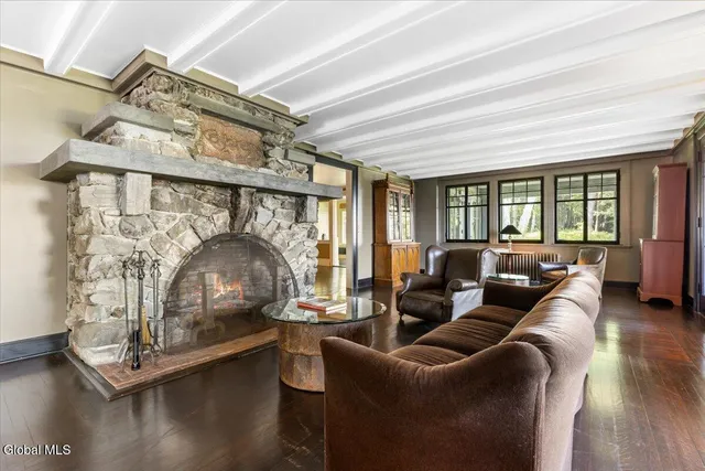 $4,800,000 | 127 Barber Lane, Westport, NY 12993