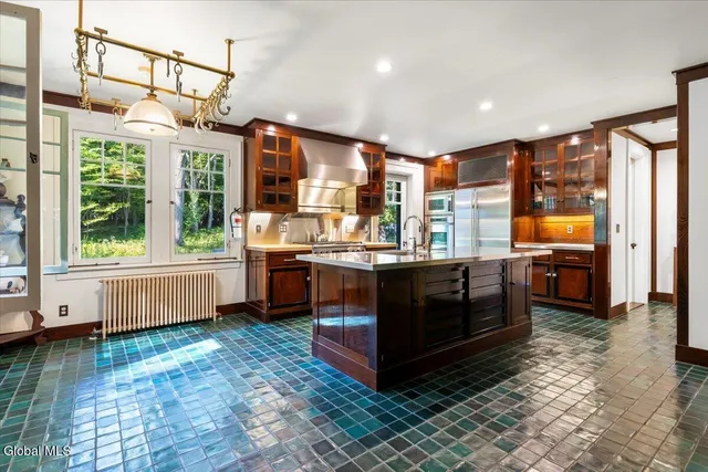 $4,800,000 | 127 Barber Lane, Westport, NY 12993