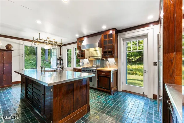 $4,800,000 | 127 Barber Lane, Westport, NY 12993