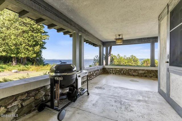 $4,800,000 | 127 Barber Lane, Westport, NY 12993