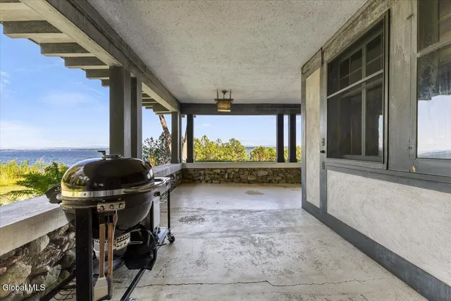 $4,800,000 | 127 Barber Lane, Westport, NY 12993