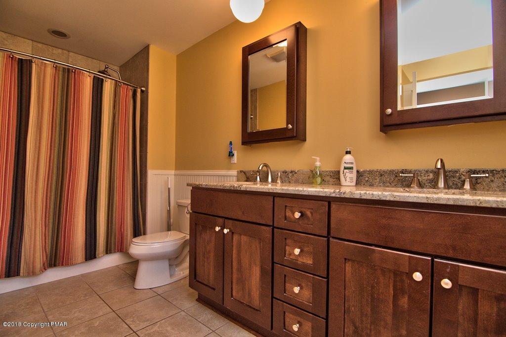465 Pensyl Creek Road Stroudsburg, PA 18360 - Photo 25 of 80 Master Bath View 1