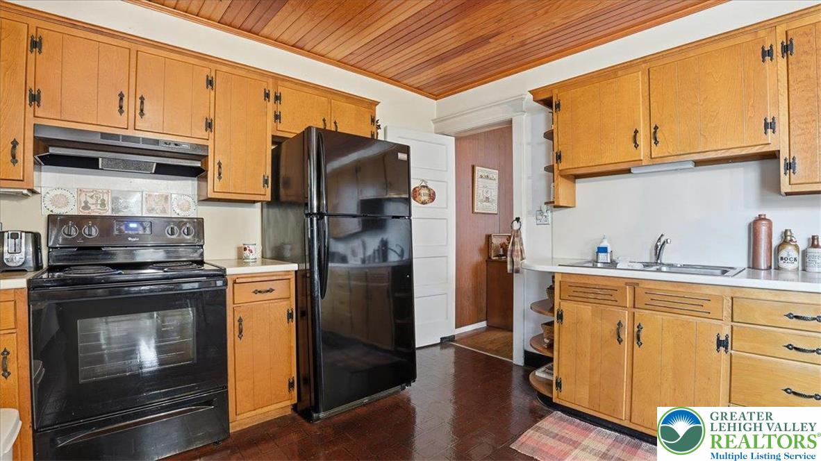 717 High Street Bethlehem, PA 18018 - Photo 13 of 35