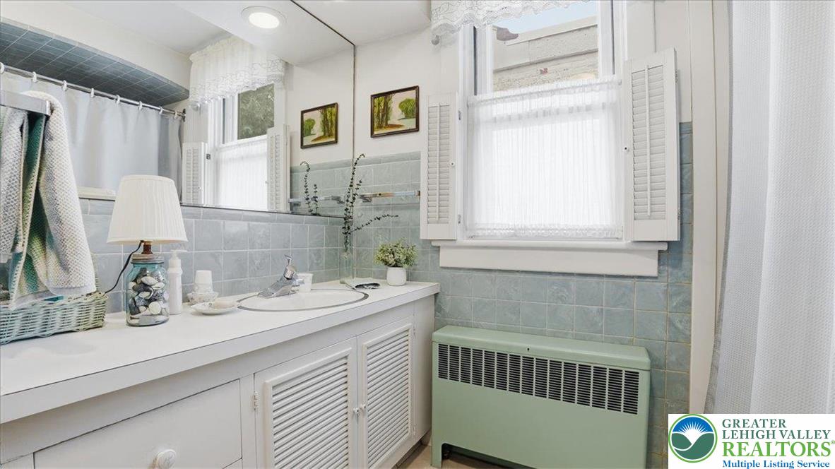 717 High Street Bethlehem, PA 18018 - Photo 21 of 35