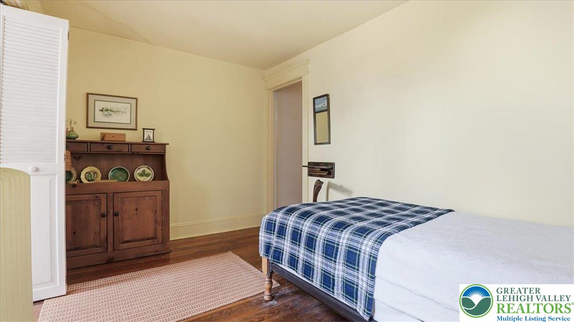 717 High Street Bethlehem, PA 18018 - Photo 26 of 35