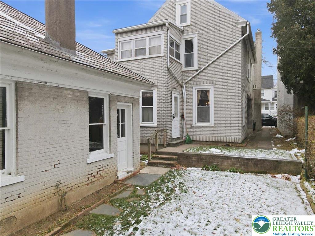 717 High Street Bethlehem, PA 18018 - Photo 30 of 35