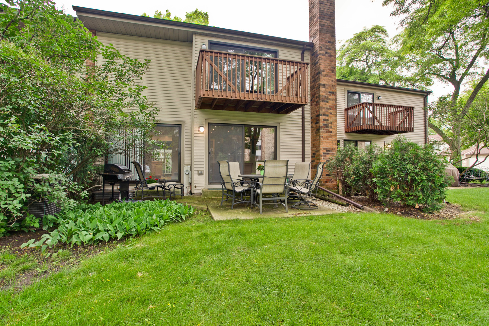 220 West Hanover Place Mount Prospect, IL 60056 - Photo 13 of 21