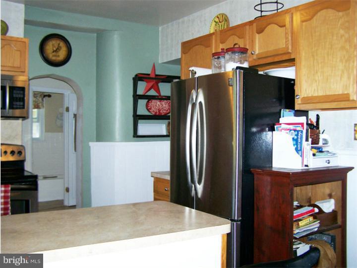 101 Chapel Hill Road Sinking Spring, PA 19608 - Photo 12 of 25 Kitchen