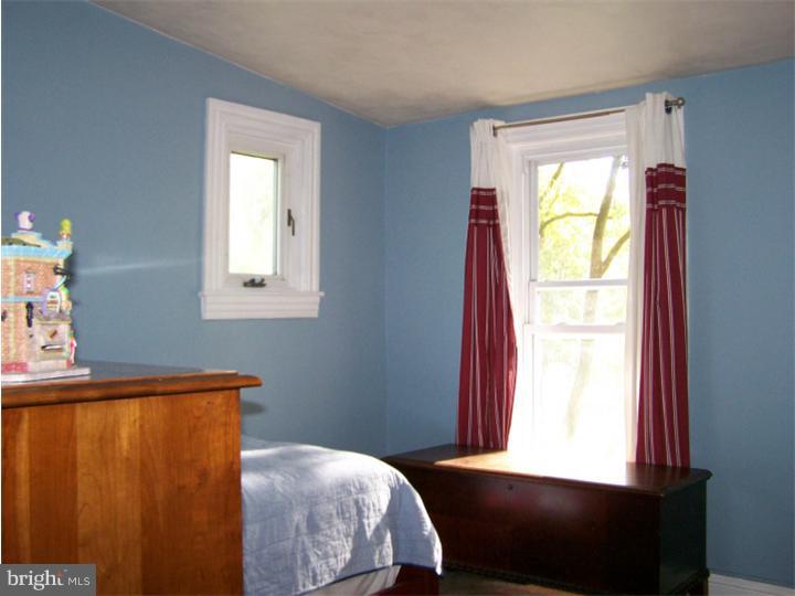 101 Chapel Hill Road Sinking Spring, PA 19608 - Photo 16 of 25 Bedroom 2