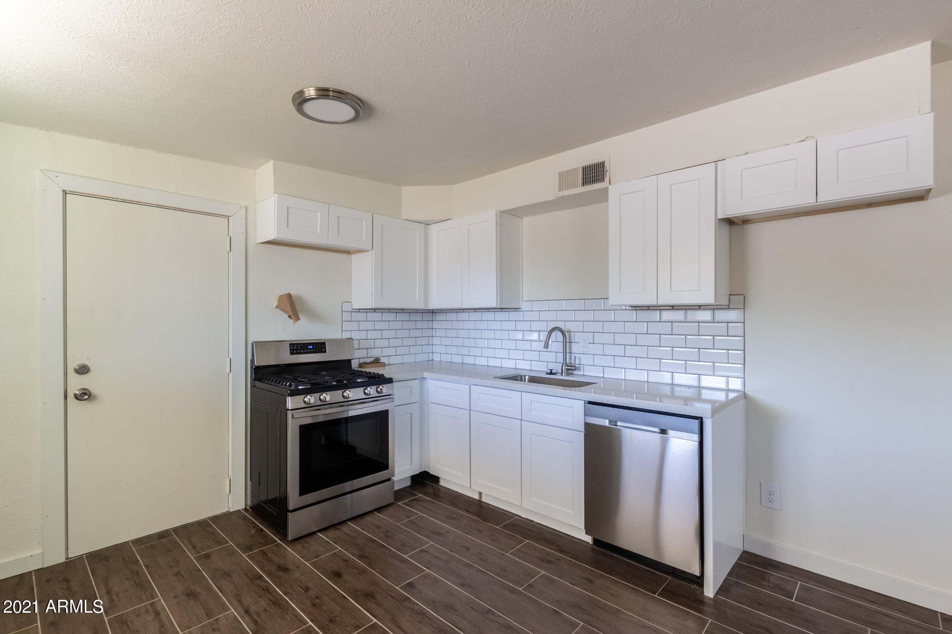 3930 West Granada Road Phoenix, AZ 85009 - Photo 14 of 25 0014-Granada 14