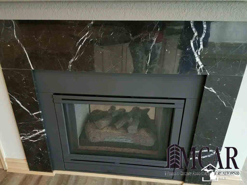 4328 Dewey Road Newport, MI 48166 - Photo 17 of 45 21378366-16.JPG