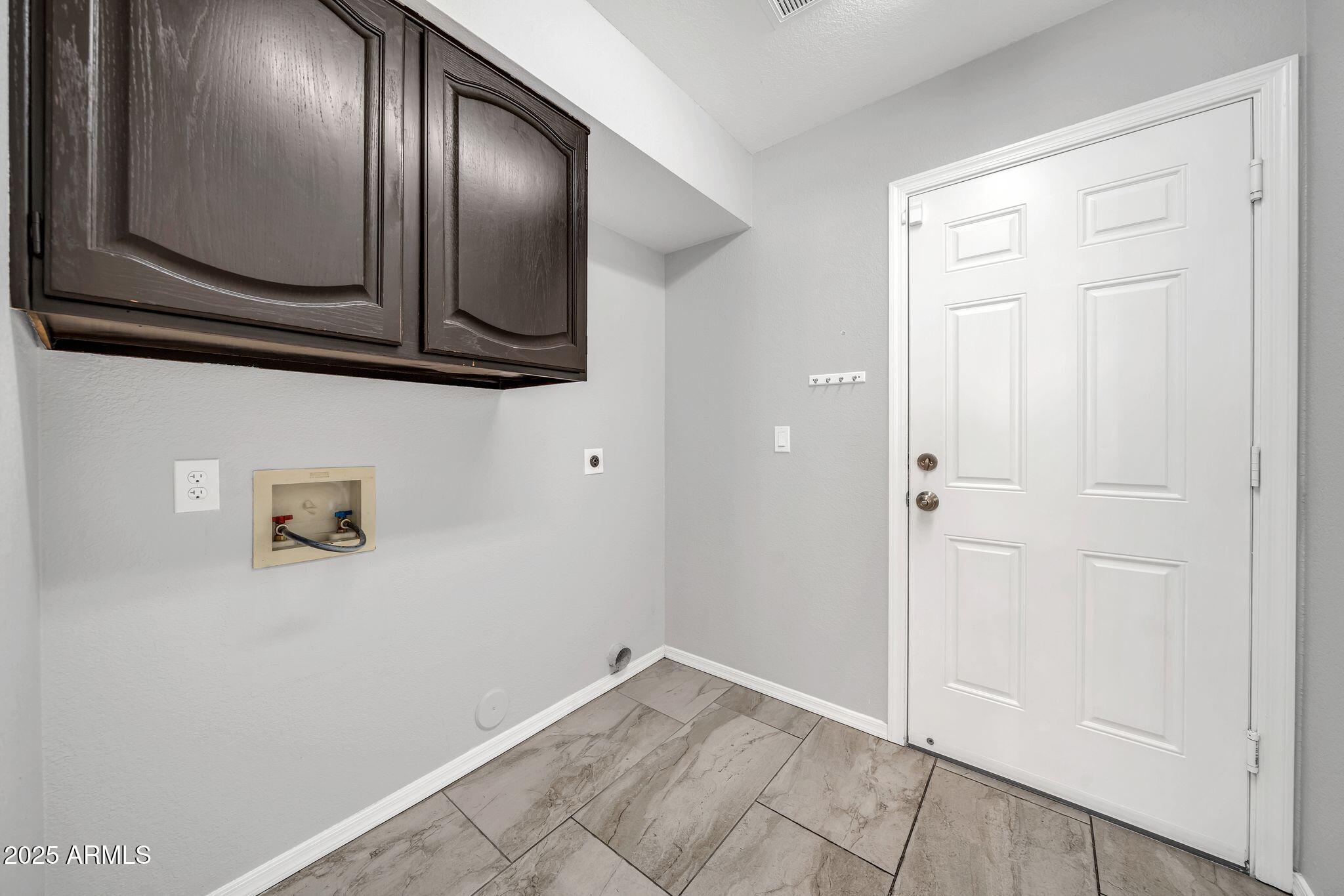 5044 East Paradise Lane Scottsdale, AZ 85254 - Photo 38 of 61 a view of an entryway