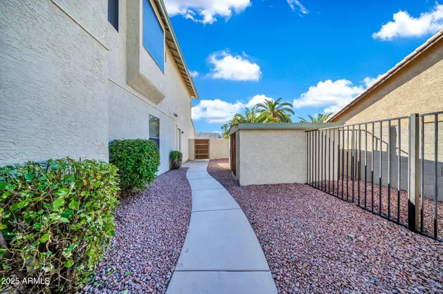 $6,750 | 5044 East Paradise Lane, Scottsdale, AZ 85254