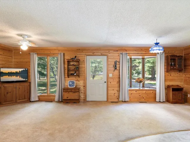 $289,900 | 4351 Cinosam Road, Brainerd, MN 56401