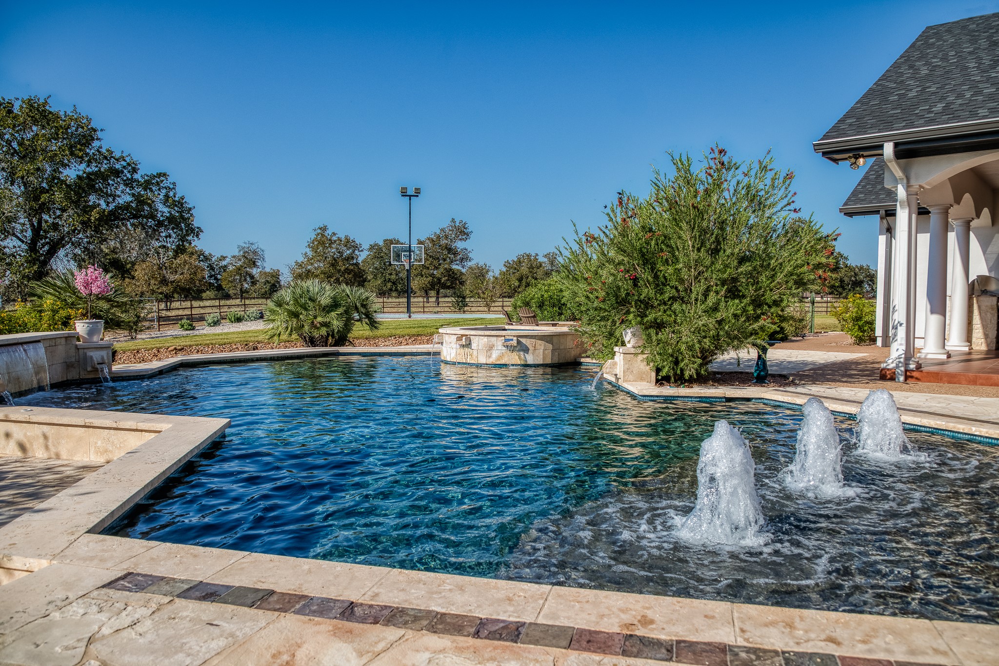 547 Powder Ridge Luling, TX 78648 - Photo 40 of 50