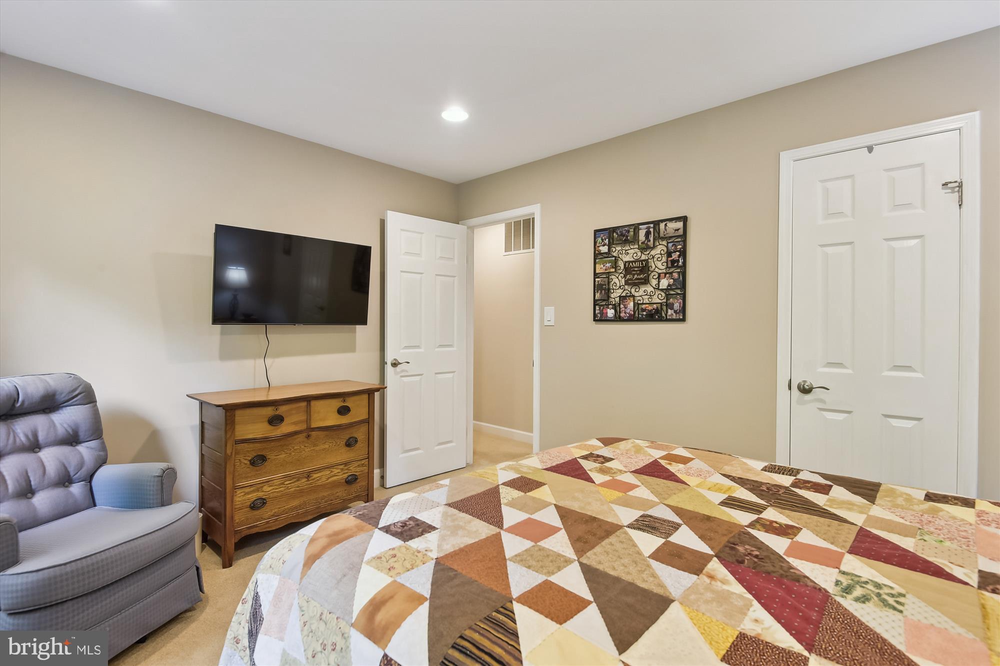11631 Quail Ridge Court Reston, VA 20194 - Photo 37 of 57 Gallery Image 37