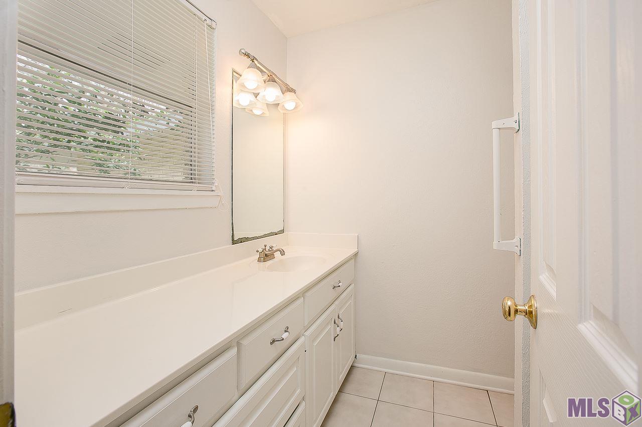 3244 Crestwood Street Baton Rouge, LA 70816 - Photo 12 of 19 Gallery Image 12
