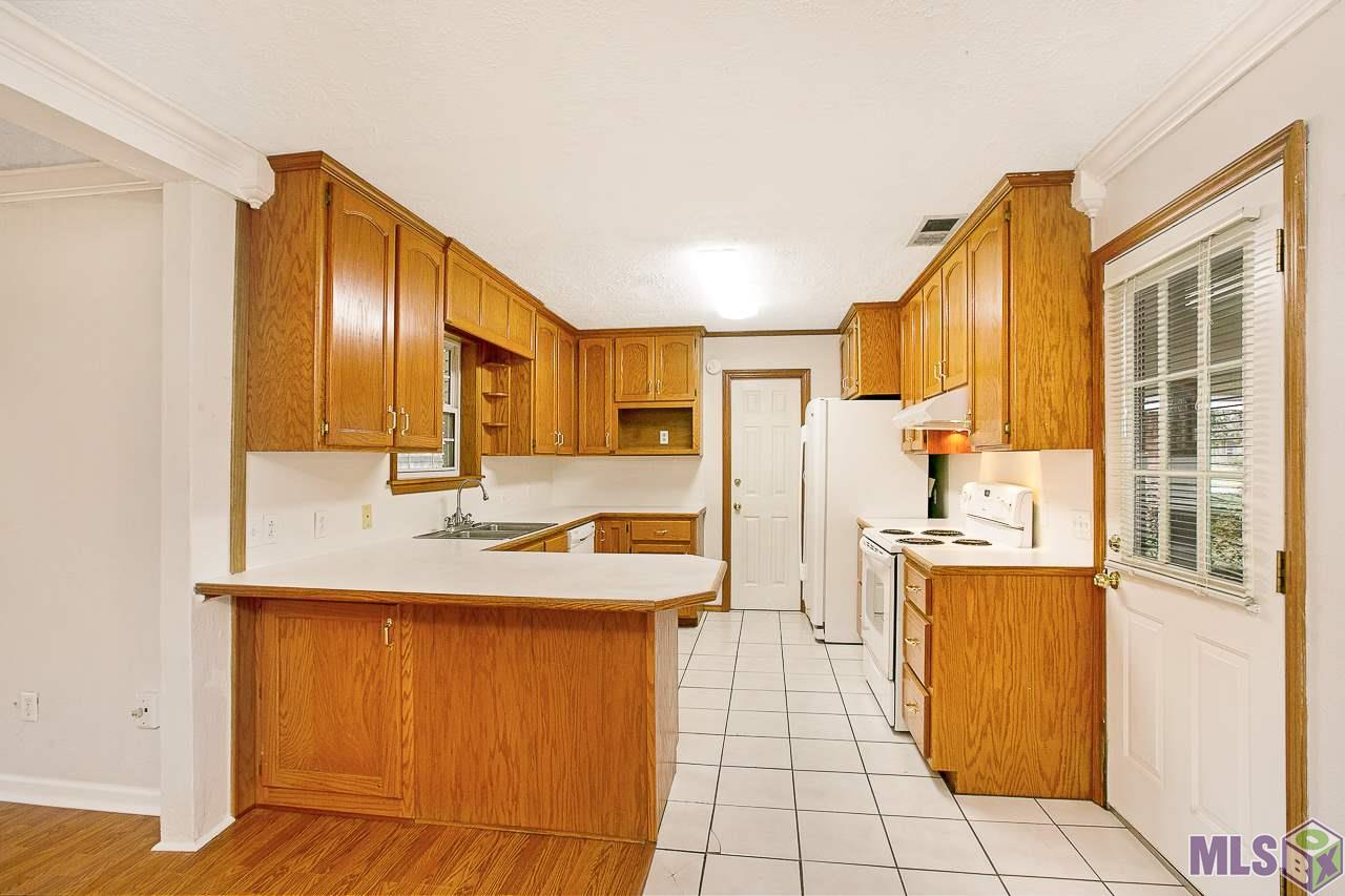 3244 Crestwood Street Baton Rouge, LA 70816 - Photo 8 of 19 Gallery Image 8