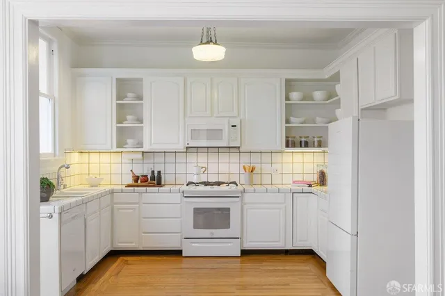 $1,349,000 | 229 Ashbury Street, San Francisco, CA 94117