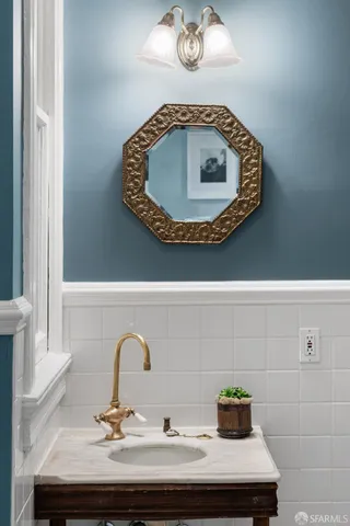 $1,349,000 | 229 Ashbury Street, San Francisco, CA 94117